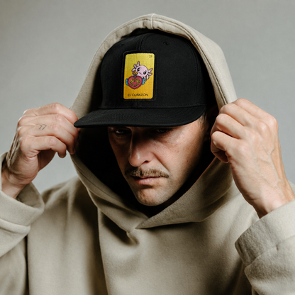 Gorra Unisex Plana Axoloteria El Corazón Ajolote