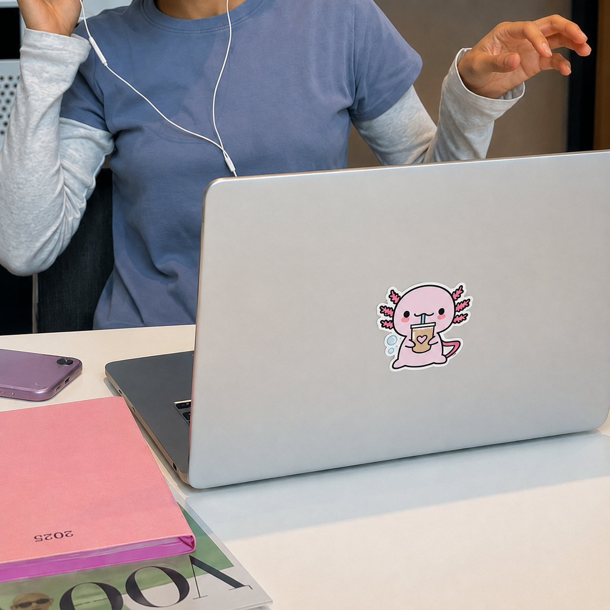 Sticker Ajolote Bebiendo Xo The Monster