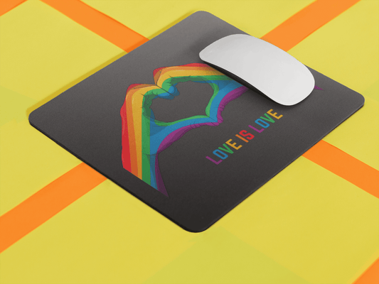 Mousepad Pride Love Is Love